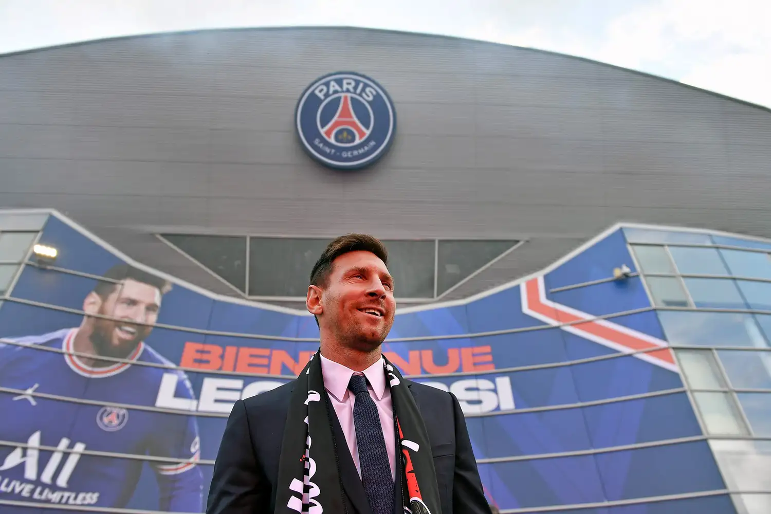 Messi, listo para jugar para un nuevo club.