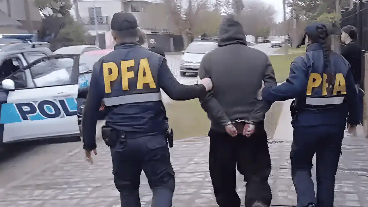 Mar del Plata: la Policía Federal detuvo a un hombre por tenencia de pornografía infantil