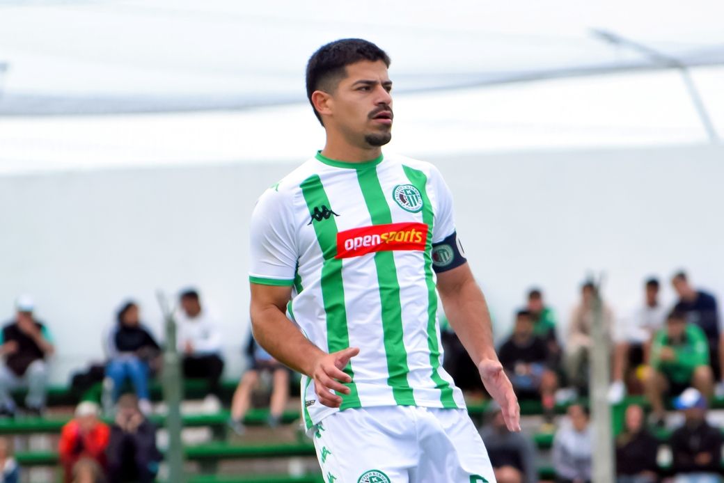 Santos Bacigalupe: “Siento que merecemos el ascenso”