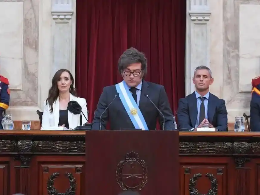 El gobierno de Milei se prepara para su segunda etapa con reformas clave en el Congreso.