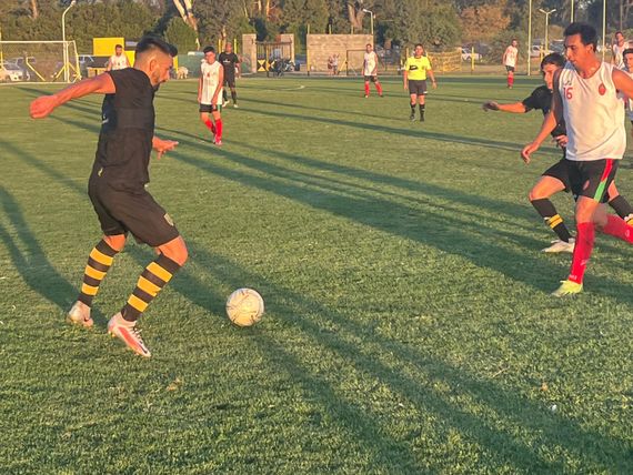 Otro ensayo con triunfo de un aurinegro en construcción