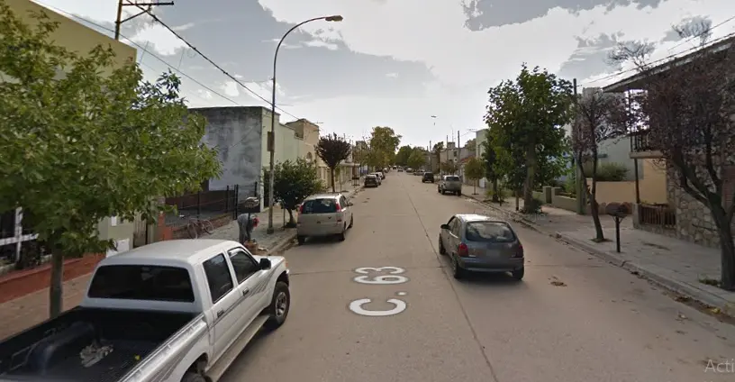 Arrojó bombas molotov contra un salón de fiestas y un automóvil