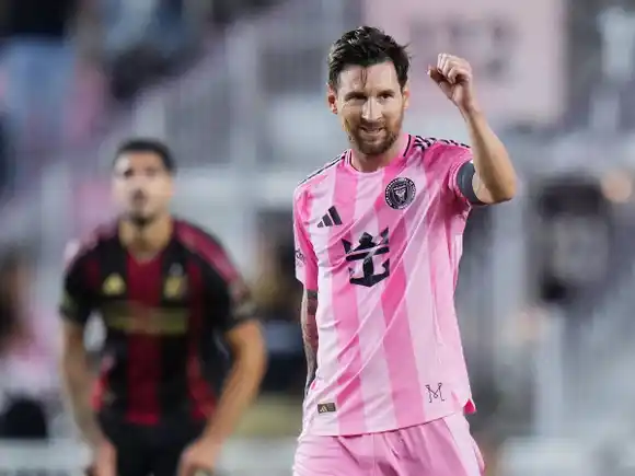 Messi deslumbró con un doblete y una asistencia en la goleada de Inter Miami