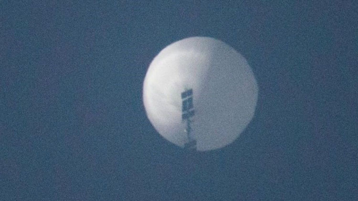Sigue el misterio de los OBJETOS VOLADORES: no son extraterrestres ni se sabe si eran de espionaje, según la Casa Blanca