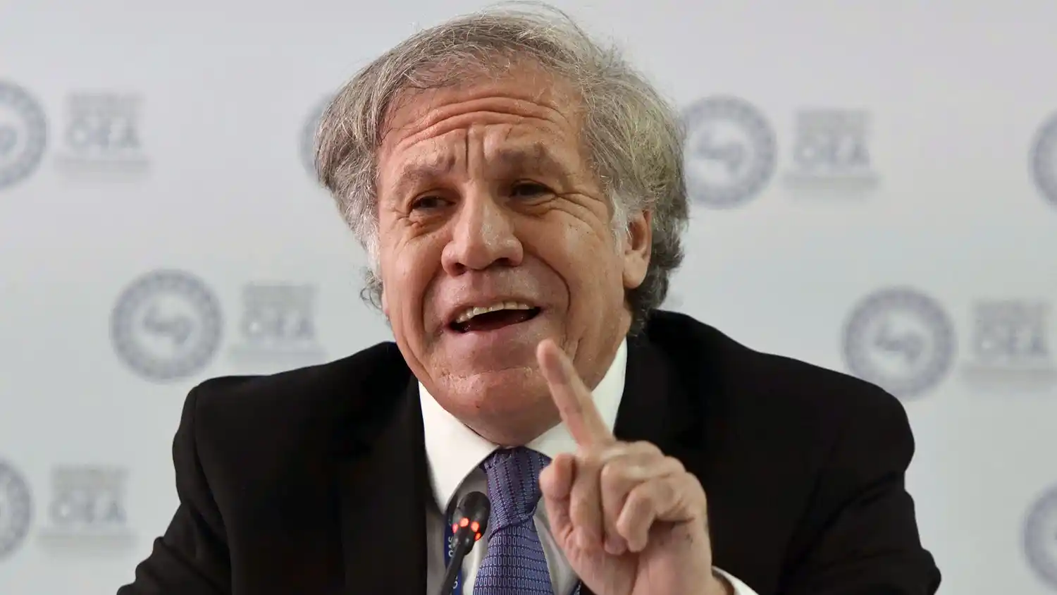 Escandaloso romance en la OEA salpica a Luis Almagro
