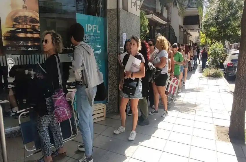 Cientos de marplatenses se inscribieron en los cursos de formación laboral de UTHGRA