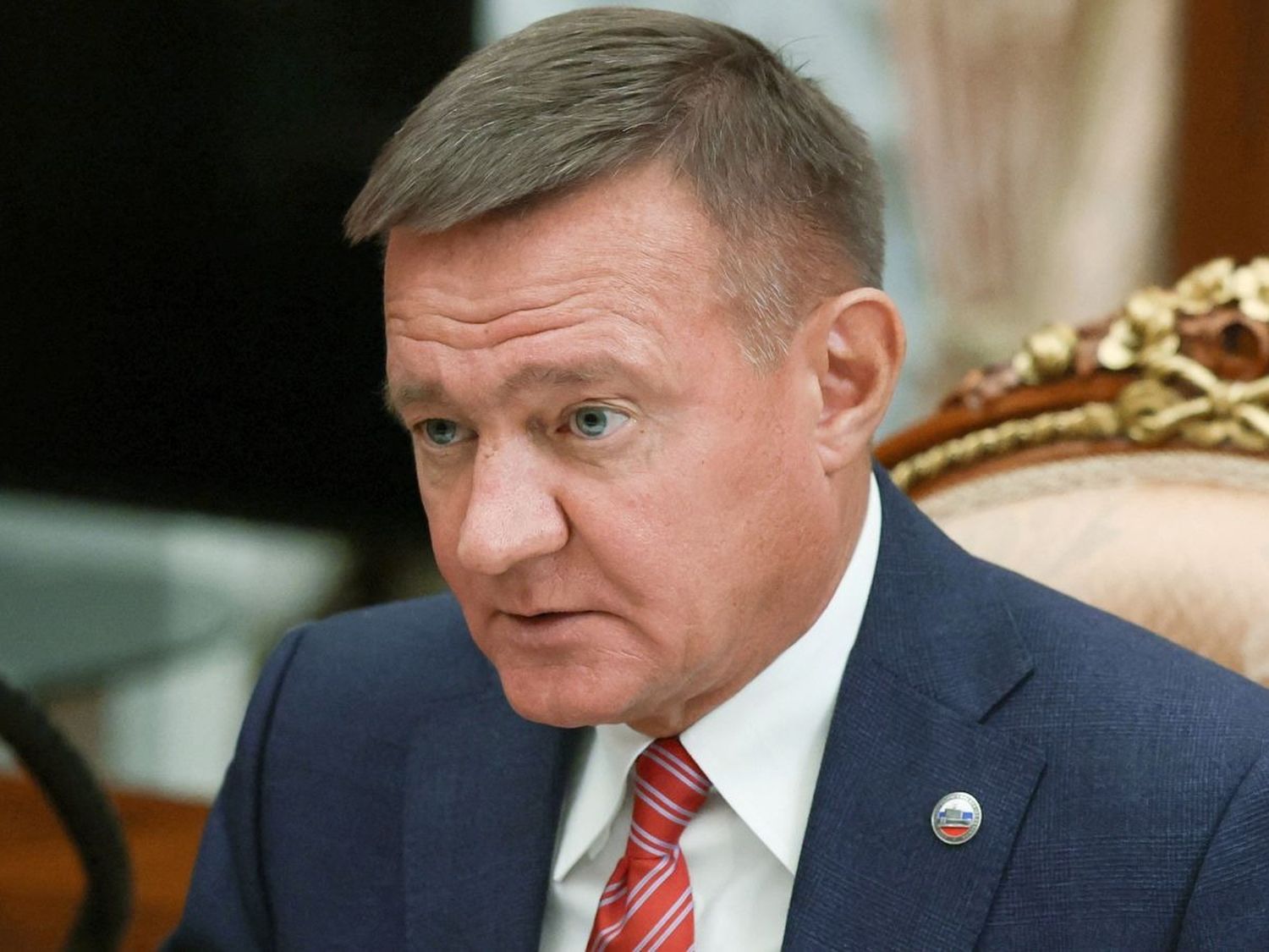 Hallan muerto al exministro de transporte ruso horas después de su destitución