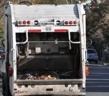 Recolección de residuos domiciliarios en el feriado de Semana Santa