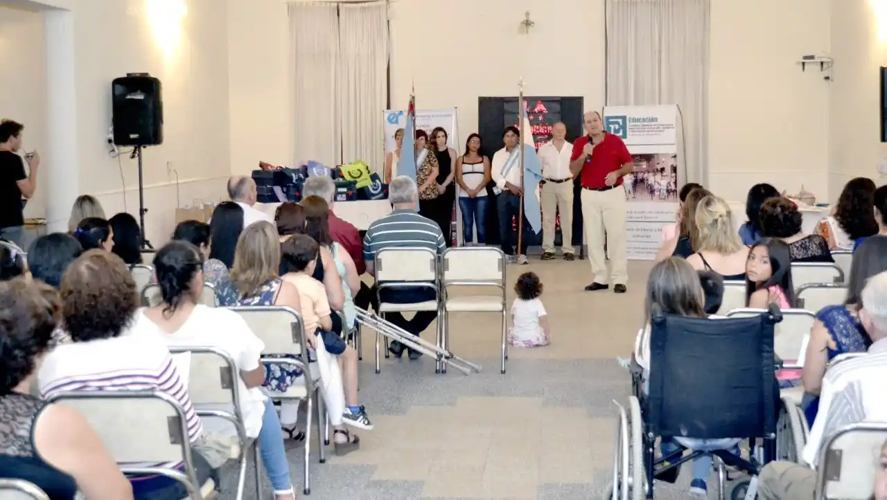 Egresaron 120 alumnos de los Centros de Capacitación Laboral y de Formación Profesional