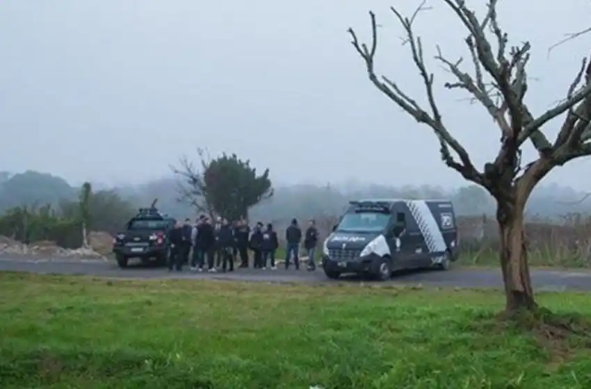 Mataron a un hombre de un balazo en la nuca en un camino rural