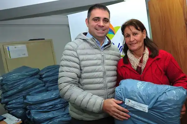 En Pueblo Belgrano se entregaron frazadas de abrigo a  90 familias