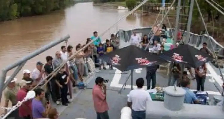 Pesca deportiva en el Ara Irigoyen