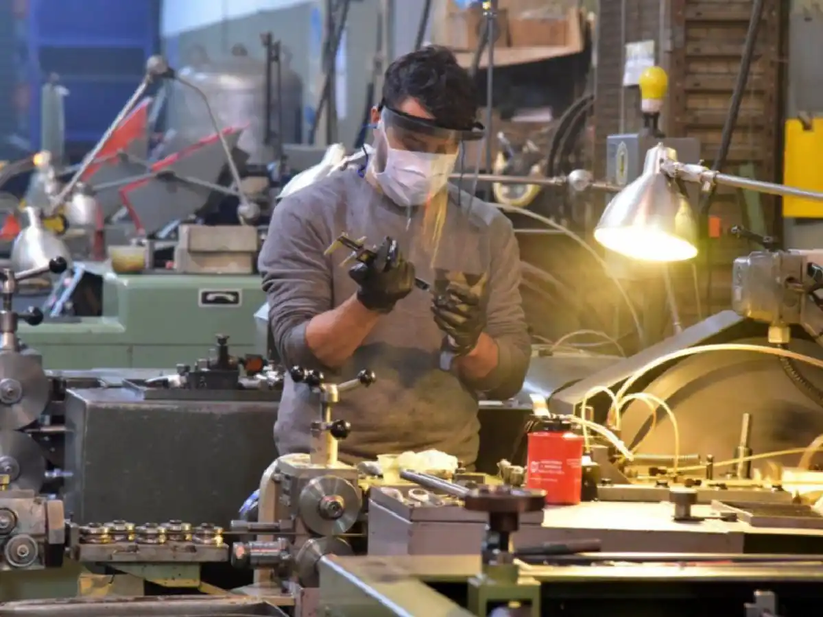 La Industria subió 3,4% en septiembre y quebró ocho meses de caídas consecutivas