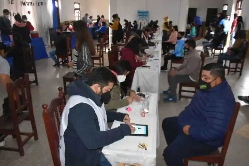 En varias localidades ayer se completó el esquema de vacunación con Sinopharm