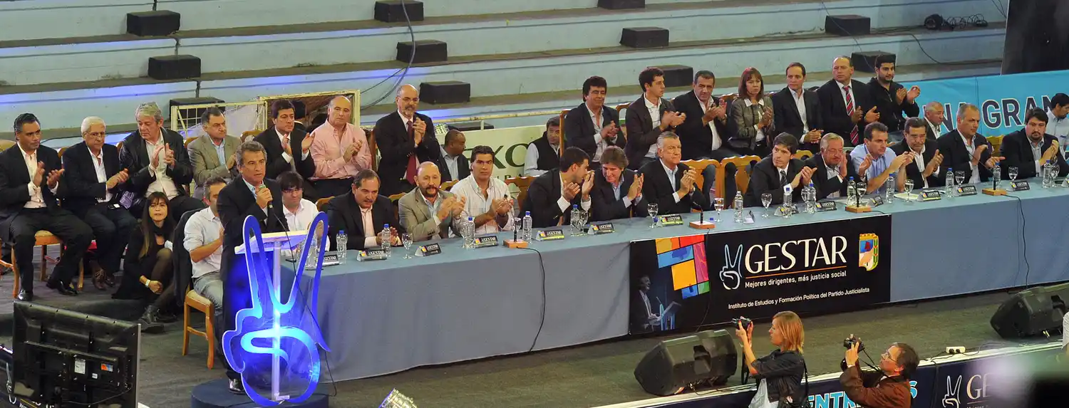 Urribarri: “este proyecto transformador necesita de un Estado transformado”