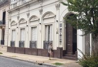 Un juez se abalanzó contra una mujer que se quería quemar a lo bonzo