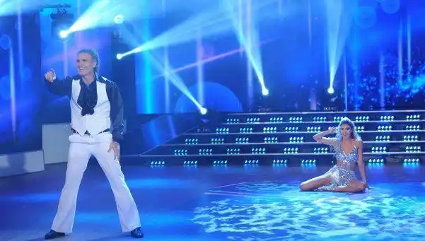Ruggeri y su hija debutaron en el Bailando y Ángela Torres la “rompio”