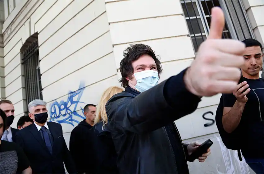 Javier Milei: “El ajuste tiene que caer sobre la casta política”