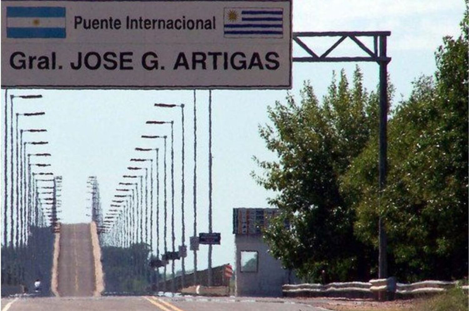 Un argentino se tiró desde el Puente Internacional General Artigas