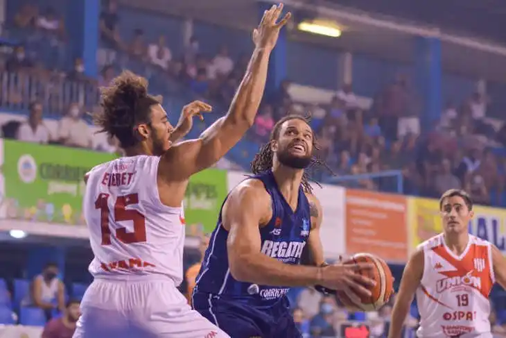 Gran victoria de Regatas ante Unión en suplementario