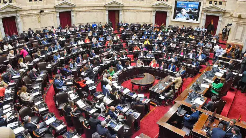 Diputados trabaja en la Ley de Envases