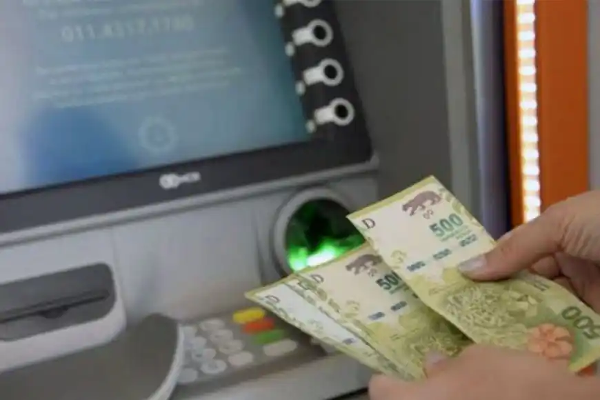 Comenzó el pago de los haberes de mayo con un nuevo aumento