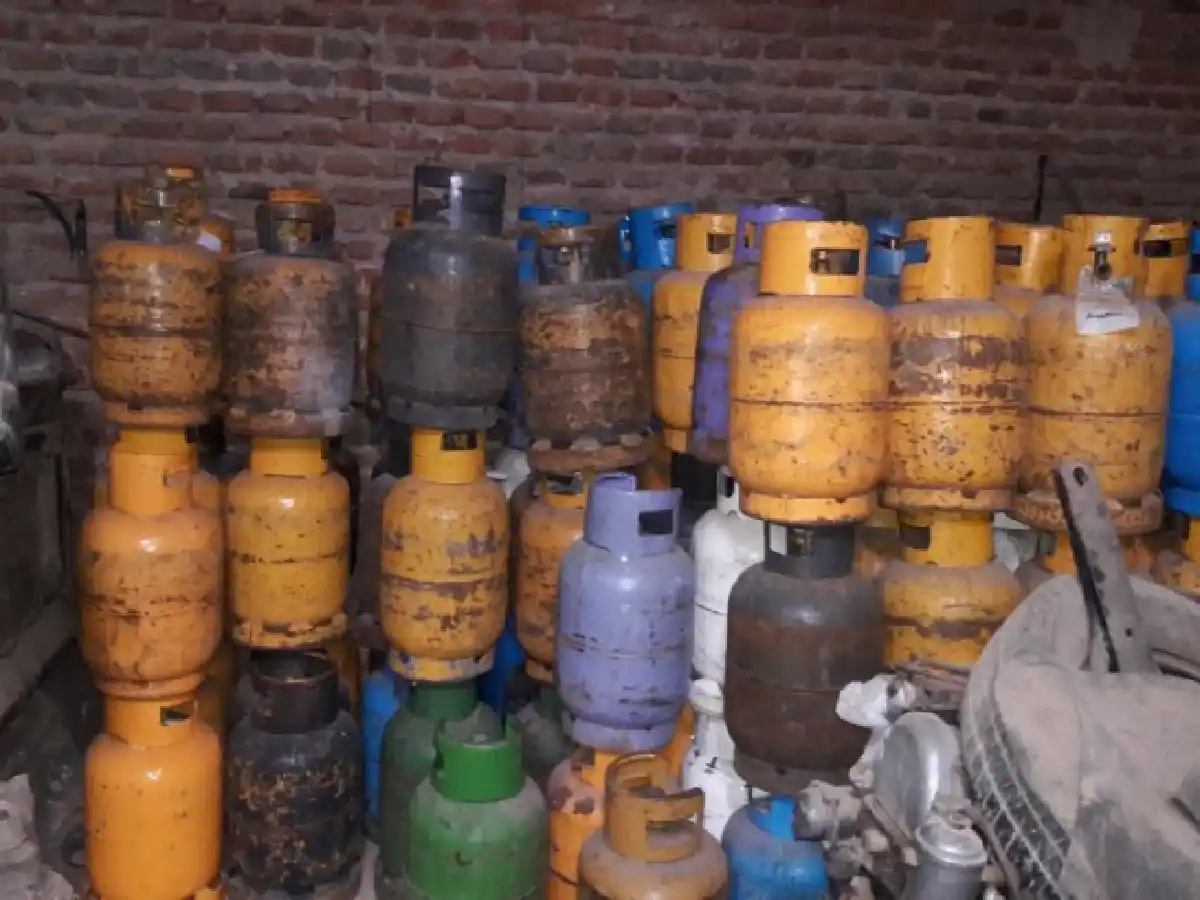 Frontera: robaron seis garráfas de un depósito