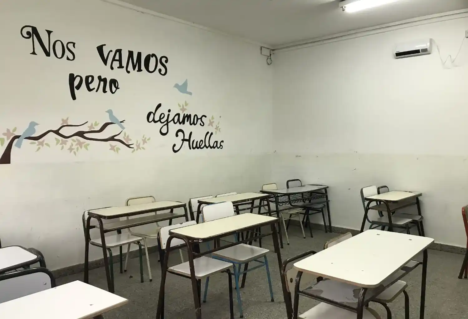 "Queremos estar en la escuela, necesitamos que nos arreglen el gas para que los chicos estén acá"