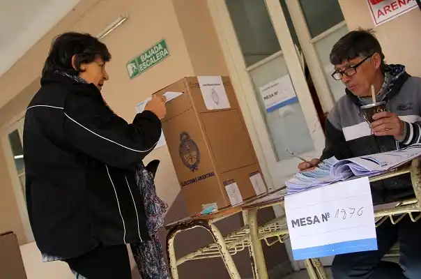Planifican más horas y dos días para votar, entre otros cambios para el 2021