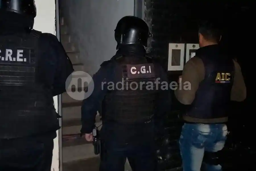 Allanamiento en barrio Güemes con resultados positivos luego de secuestrar elementos de interés para una causa
