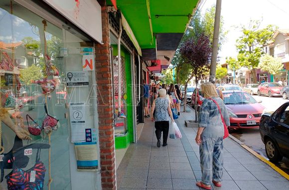 Comercio, industria y producción: entre los golpes y la incertidumbre a futuro