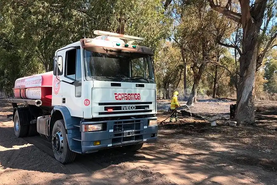Gran susto en el Autódromo por un importante incendio donde tuvieron que intervenir los Bomberos