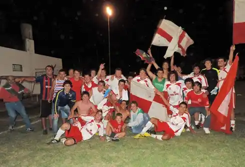 Central Larroque festejó en Sub-20
