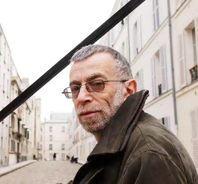 Murió el poeta ruso disidente Lev Rubinstein