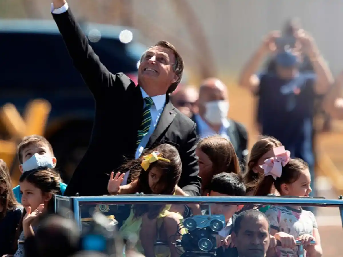 Bolsonaro quiere poner el aborto en la agenda para polarizar con Lula