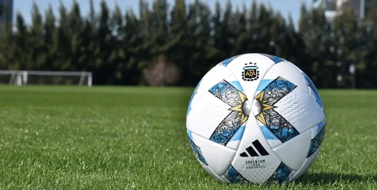 Imagen ilustrativa. Pelota de la Liga Profesional de fútbol.