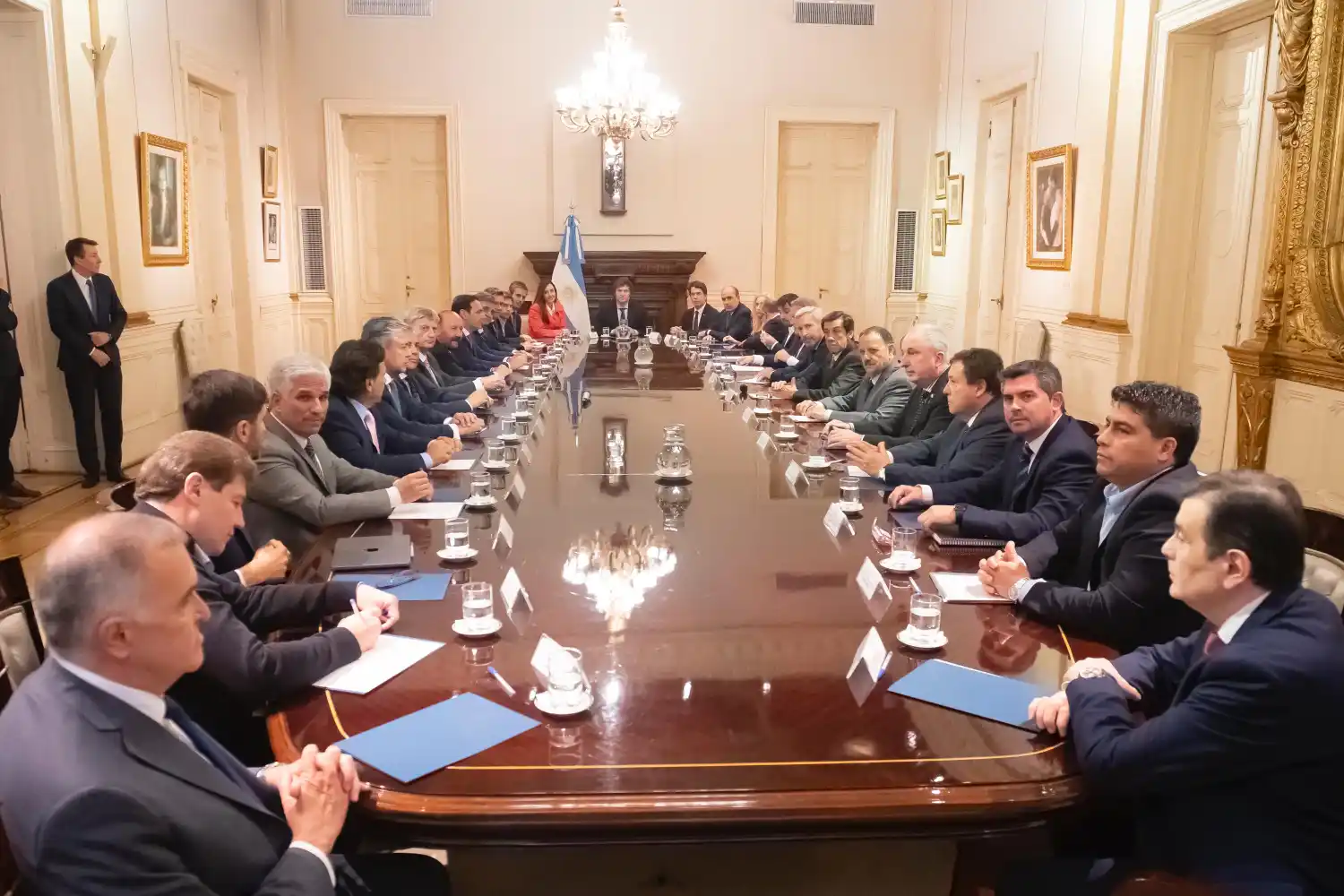 El gobernador Frigerio defendió las economías regionales y los recursos de la provincia