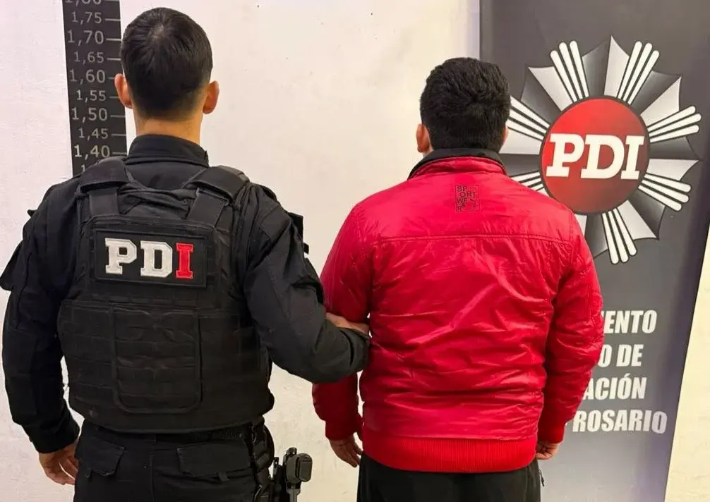 Se entregó un joven con pedido de captura presuntamente ligado a Los Menores