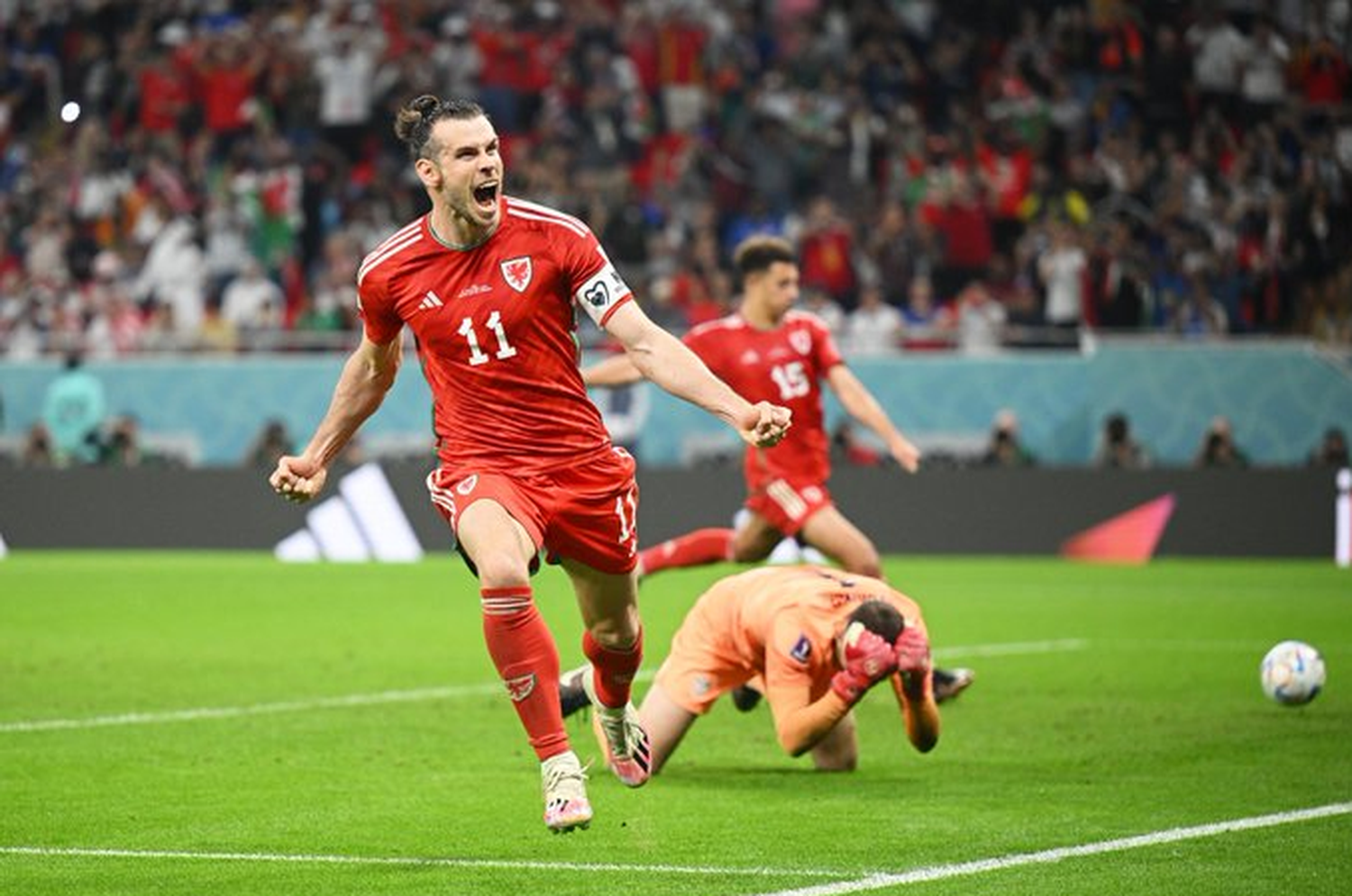 De la mano de Gareth Bale, después de 64 años, Gales anotó un gol en un Mundial