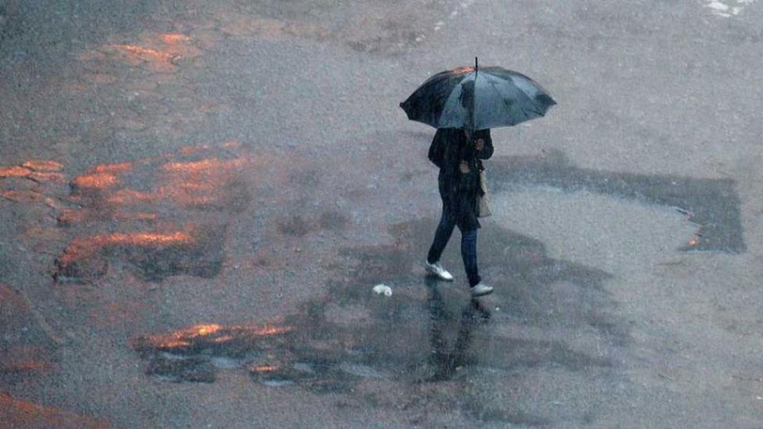 Alerta meteorológico por tormentas fuertes y granizo en la Provincia