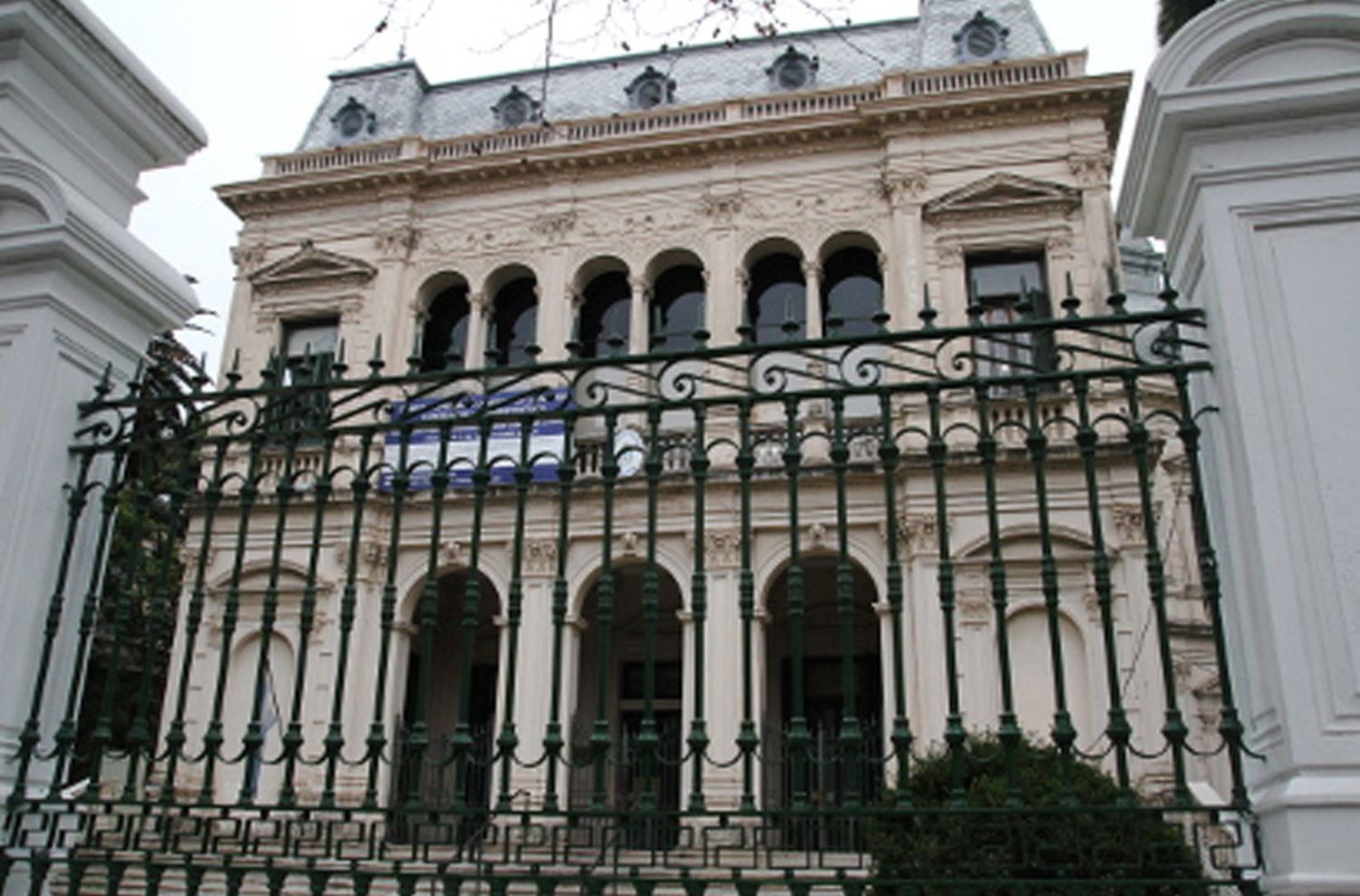 Cerraron edificio de los Tribunales Federales de Rosario por un posible caso de coronavirus