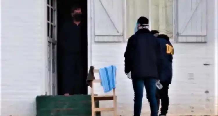 Pastor con coronavirus: le secuestraron el teléfono en el Tiro Federal, por orden de la Justicia