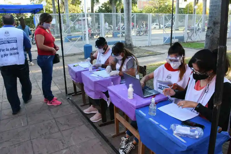 En 18 sedes del interior de la provincia seguirá hoy la vacunación contra la covid-19