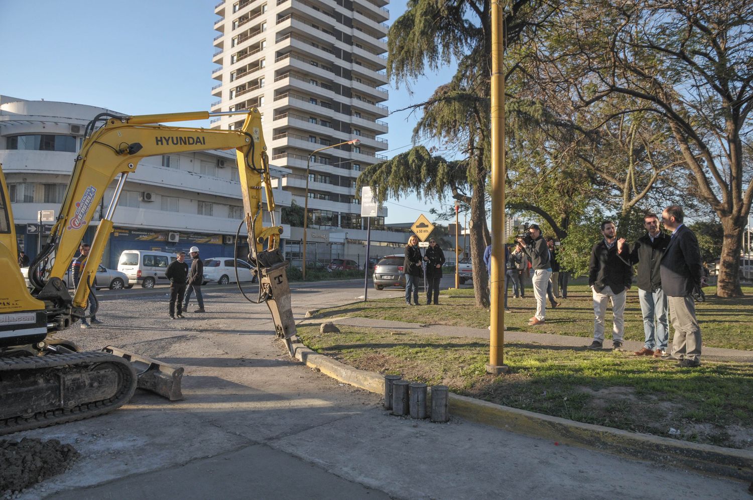 Corral recorrió obras de bacheo en Belgrano y Suipacha