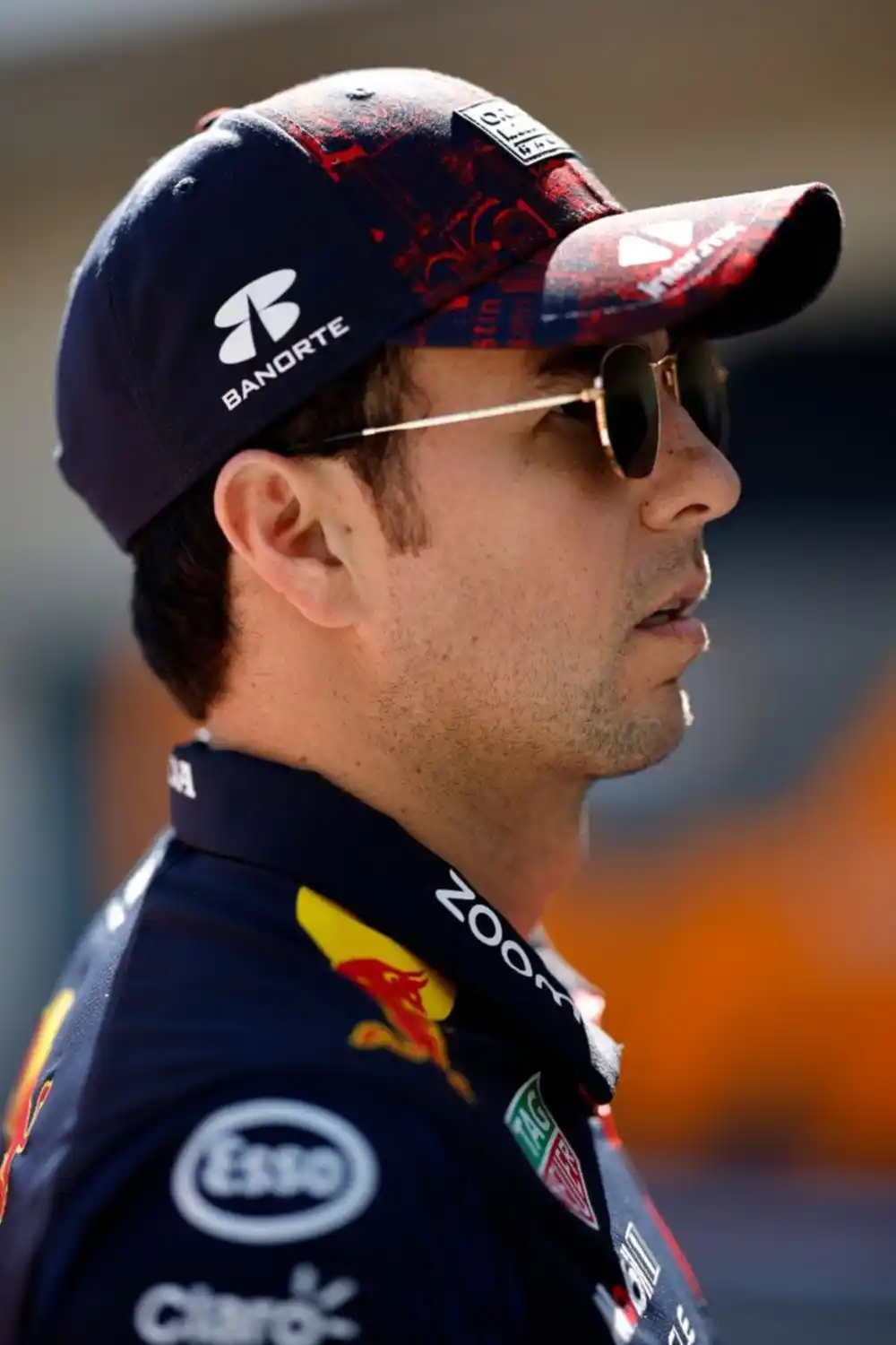 ¡Checo Pérez respira! La F1 descalifica a Lewis Hamilton