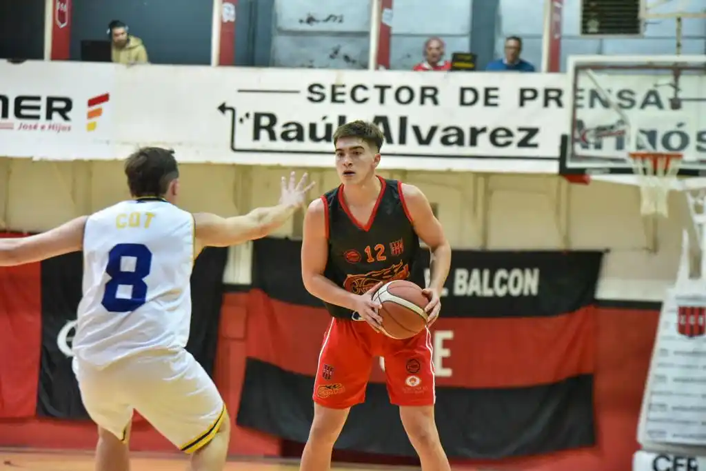 Central busca cerrar la serie en su cancha, Racing necesita ganar seguir en carrera