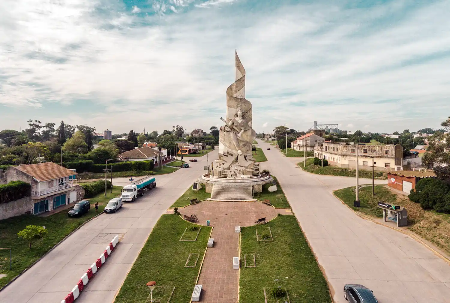 Monumento de Quequén. Ubicado en la Avenida Almirante Brown
