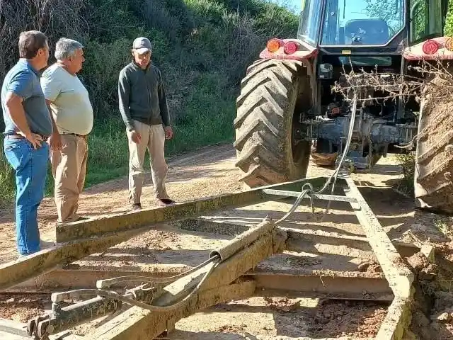 El Senador Otaegui visitó el Sexto Distrito y recorrió las obras viales