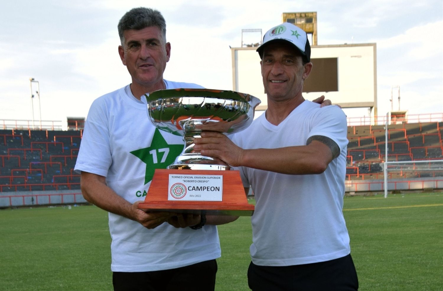 Gustavo Noto dejó de ser el técnico de Kimberley