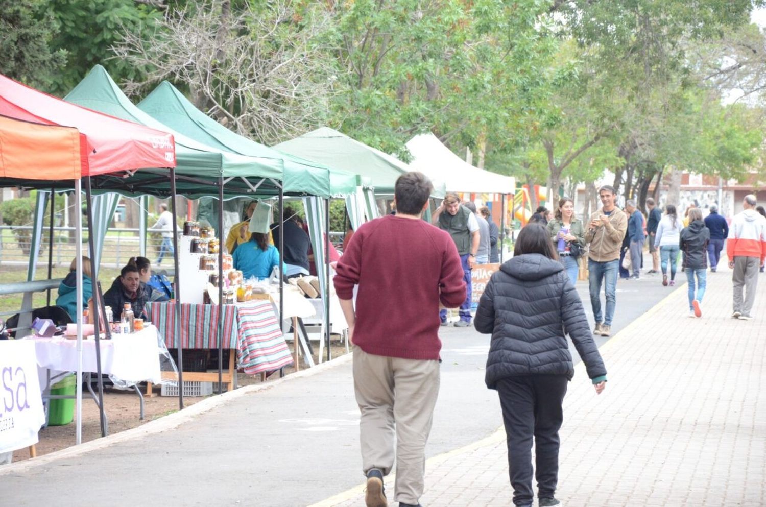 “Venite al Parque” renovó el vínculo directo entre emprendedores y consumidores